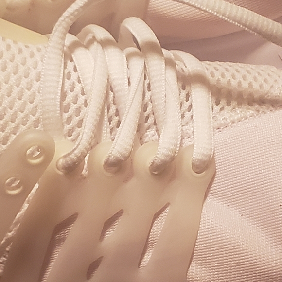 Nike Prestos - Picture 3 of 14
